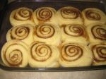 cinnamonrolls2.jpg